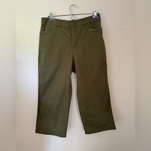 Croft & Barrow Classic Fit Women’s Stretch Capris, Size 10